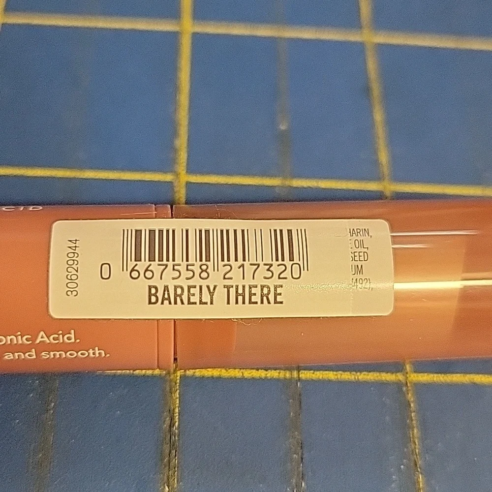 Bath & Body Works Nourishing Lip Tint with Hyaluronic Acid 2.2g New Sealed Tube